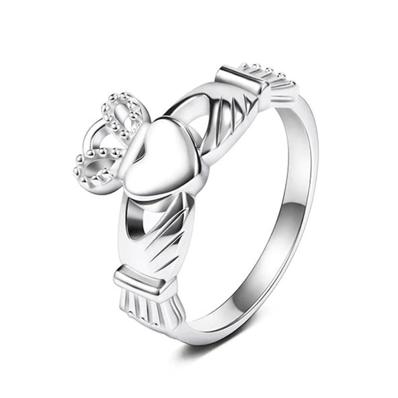 Heartfelt Embrace: Wide-brimmed Hollow Hand Ring